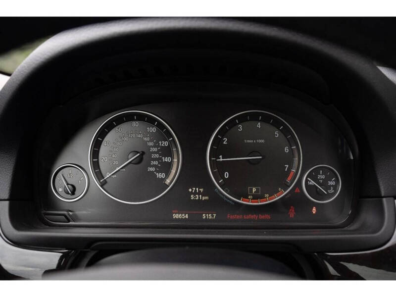 2012 BMW 5 Series 528i