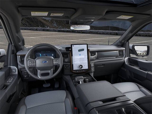 2025 Ford F-150 Lightning Lariat