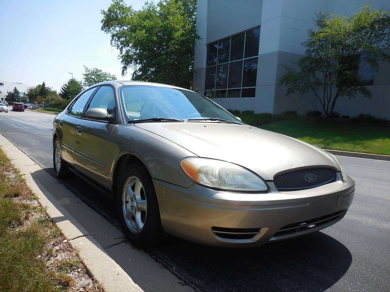 2003 Ford Taurus for sale at Genuine Motors in Schaumburg, IL