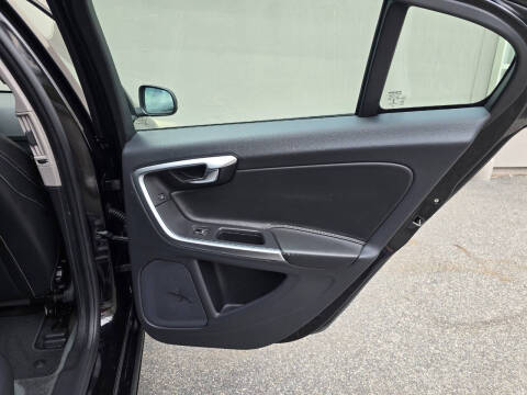 2017 Volvo S60 T5 Dynamic
