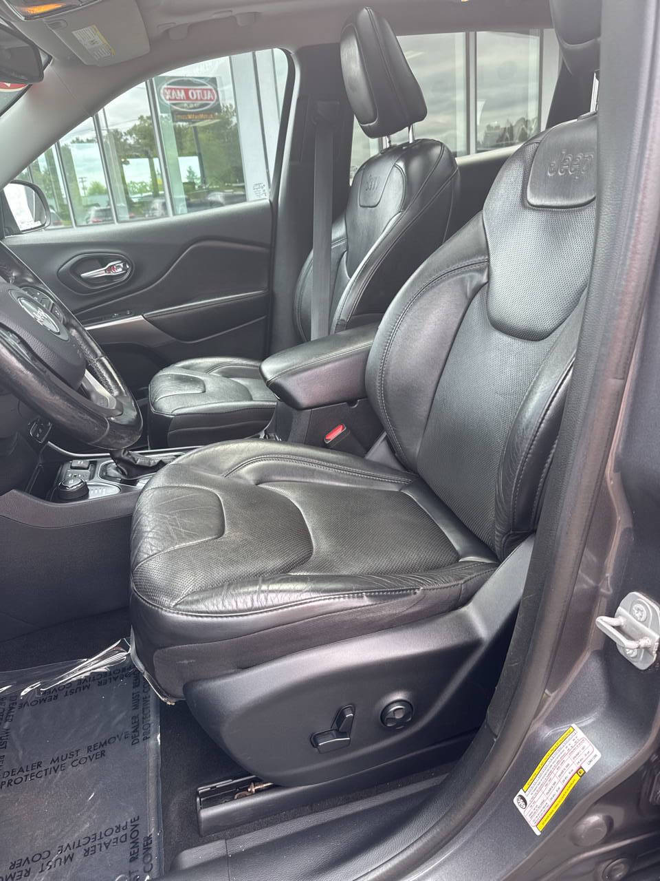 used 2020 Jeep Cherokee car, priced at $19,499