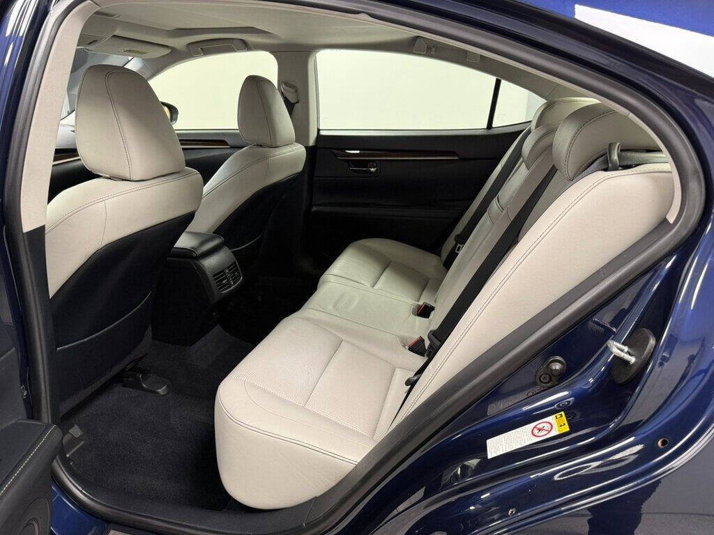 2013 Lexus ES 350 for sale at Conway Imports in   Streamwood, IL