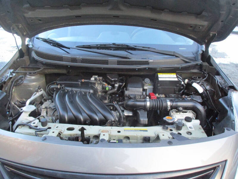 2014 Nissan Versa 1.6 S Plus