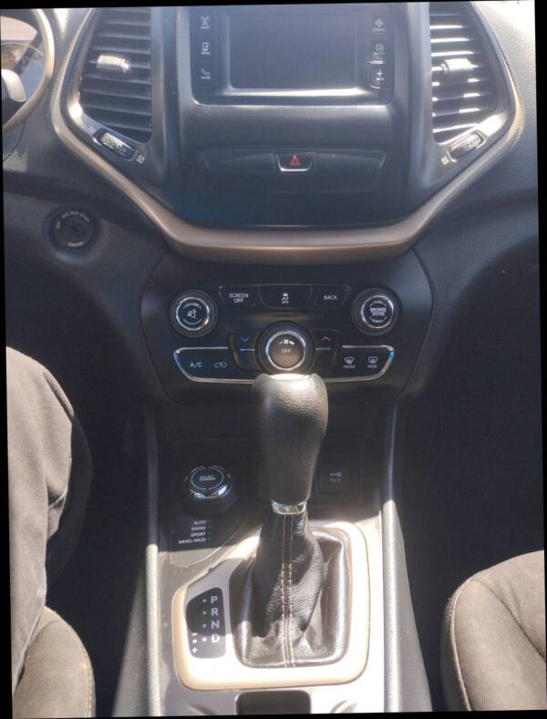 2016 Jeep Cherokee Latitude Altitude