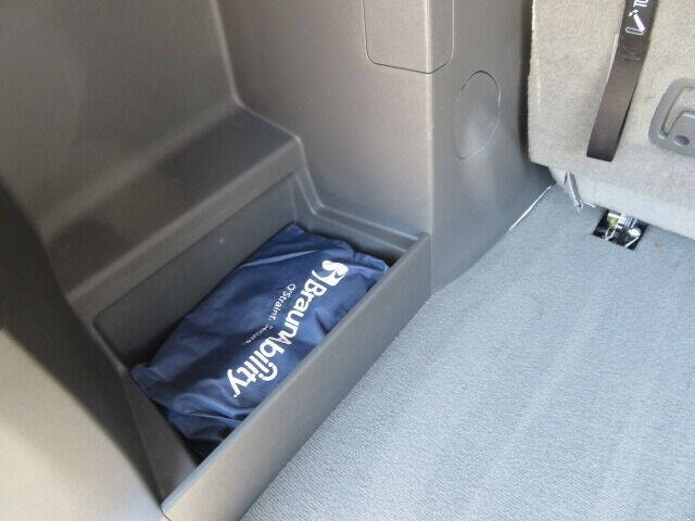 2016 Toyota Sienna LE Mobility 7-Passenger