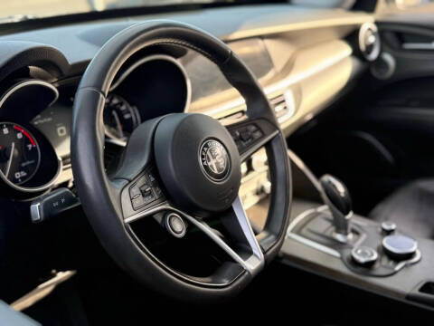 2018 Alfa Romeo Stelvio Ti