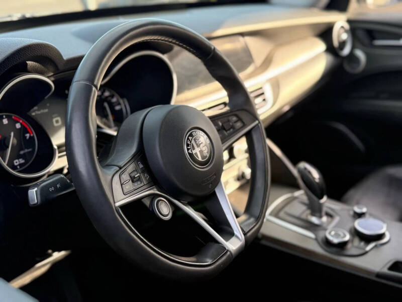 2018 Alfa Romeo Stelvio Ti