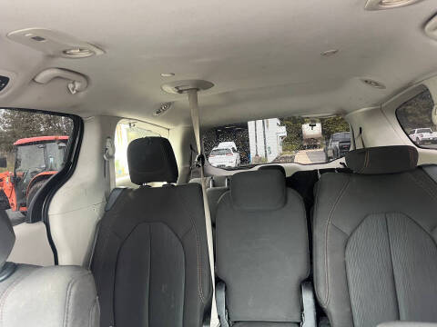 2017 Chrysler Pacifica LX