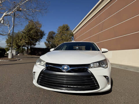 2017 Toyota Camry Hybrid LE
