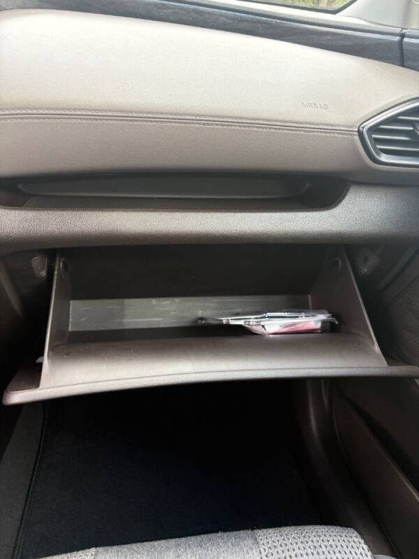 2019 Hyundai Santa Fe SE 2.4L