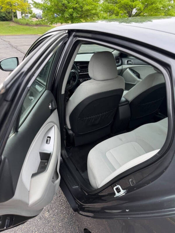 2011 Kia Optima LX