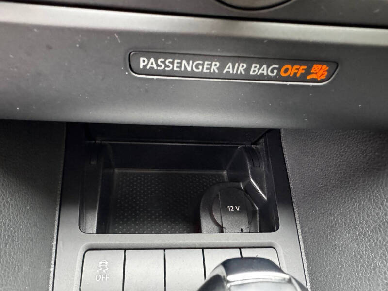 2014 Volkswagen Golf 2.5L PZEV