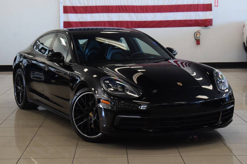 2018 Porsche Panamera 4