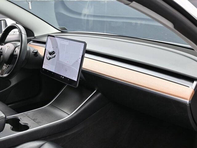2019 Tesla Model 3 Mid Range