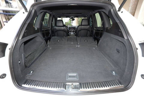 2018 Porsche Cayenne Platinum Edition