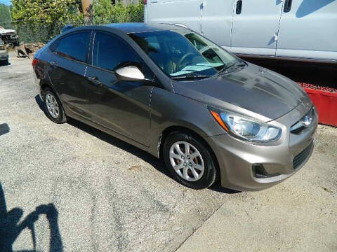 2013 Hyundai Accent GLS