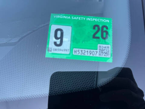 2004 Toyota Sienna LE 7 Passenger