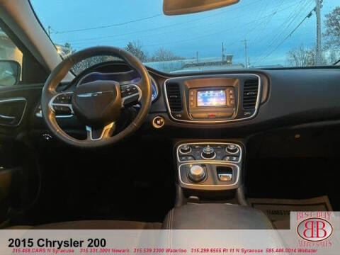 2015 Chrysler 200 Limited