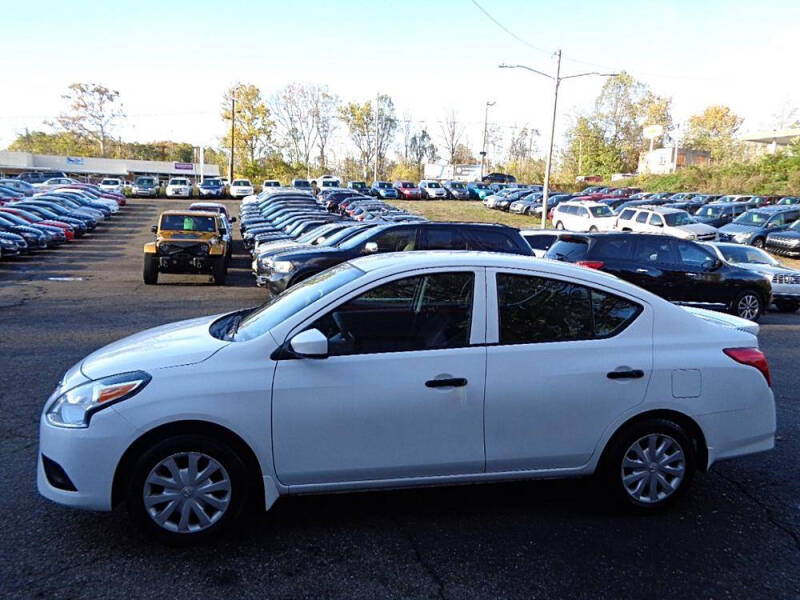 2016 Nissan Versa 1.6 S