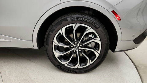 2024 Lincoln Nautilus Hybrid Reserve