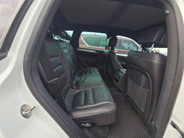 2017 Volkswagen Touareg V6 Wolfsburg