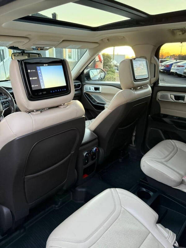 2020 Ford Explorer Platinum