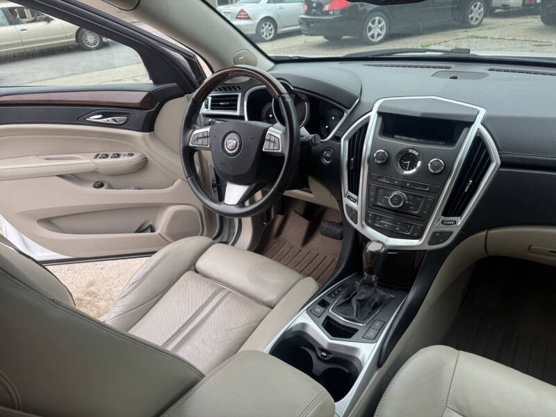 2011 Cadillac SRX Luxury Collection