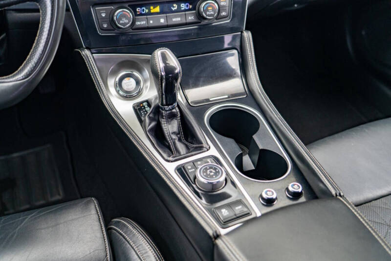 2020 Nissan Maxima Platinum