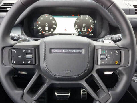 2025 Land Rover Defender 130 V8 P500