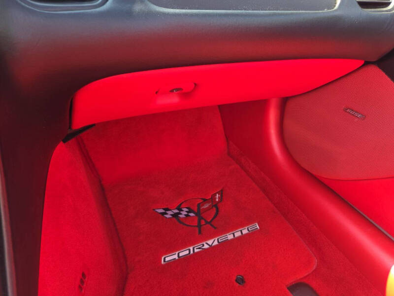 2004 Chevrolet Corvette