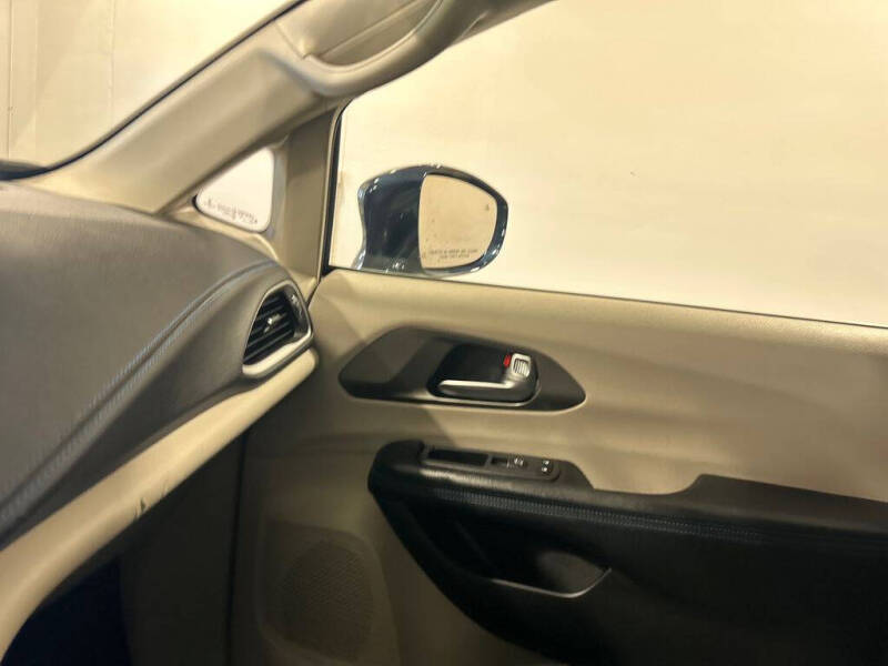 2021 Chrysler Pacifica Touring