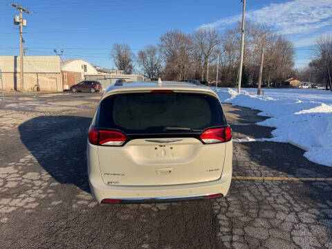 2017 Chrysler Pacifica Limited