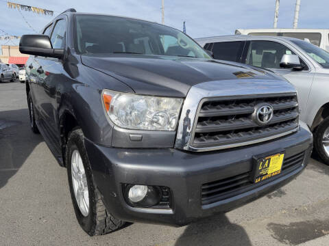 2013 Toyota Sequoia SR5
