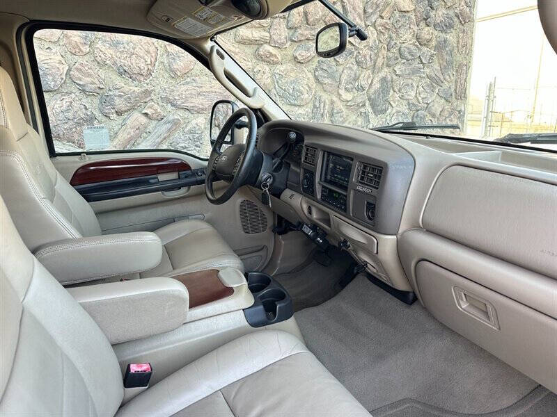 2005 Ford Excursion Limited
