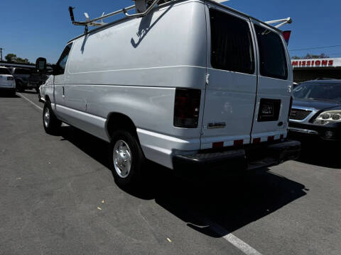 2010 Ford E-Series E-250