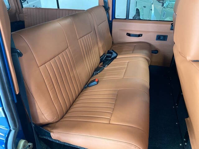 1997 Land Rover Defender 24