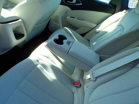 2016 Chrysler 200 Limited