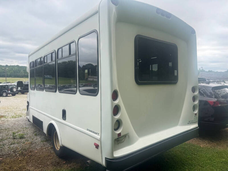 2017 Ford E-Series E-350 SD