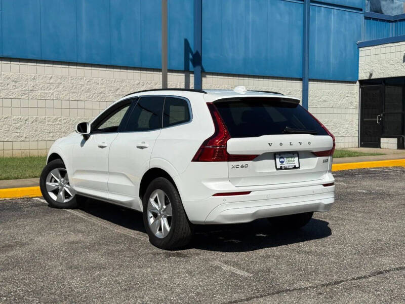 2022 Volvo XC60 B5 Momentum