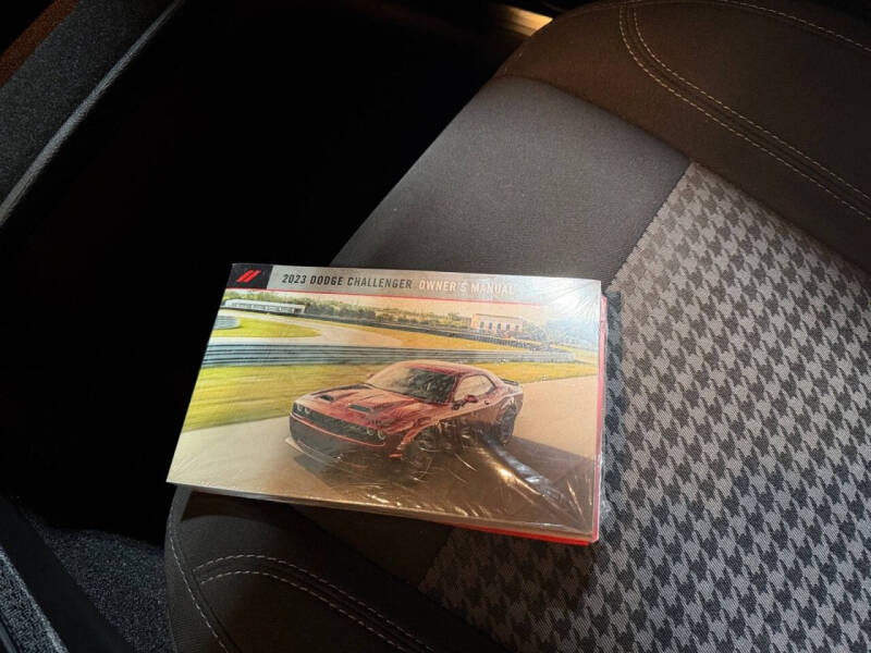 2023 Dodge Challenger SXT