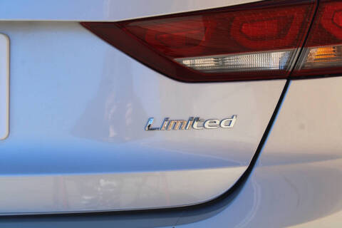 2017 Hyundai Elantra Limited