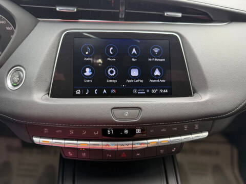 2023 Cadillac XT4 Premium Luxury