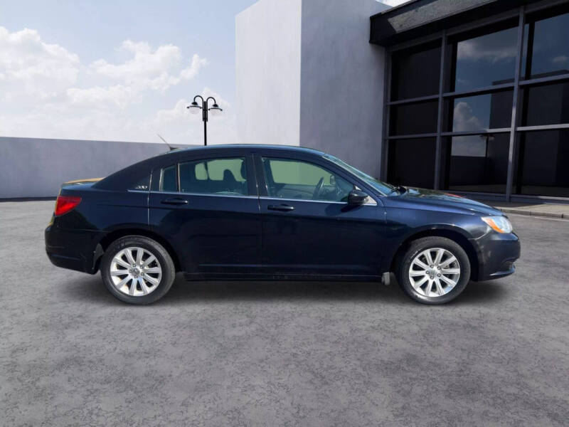 2012 Chrysler 200 Touring