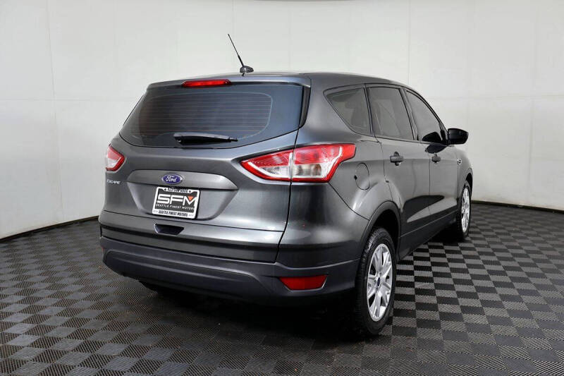 2016 Ford Escape S