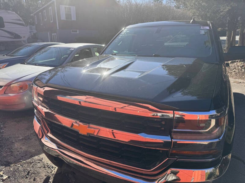 2016 Chevrolet Silverado 1500 LT photo 2