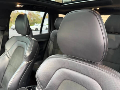 2017 Volvo XC90 T6 R-Design