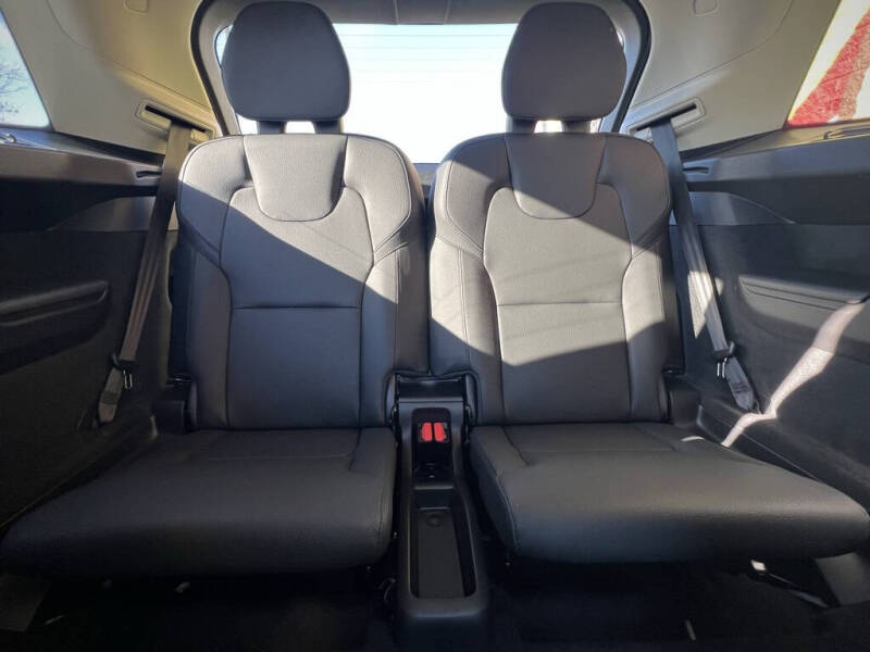 2024 Volvo XC90 B6 Plus Bright Theme 6P