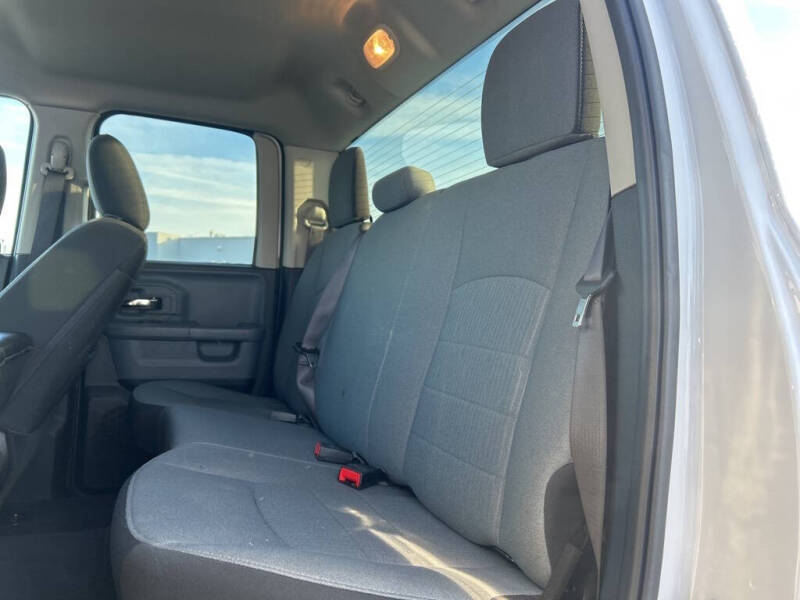 2024 RAM 1500 Classic SLT