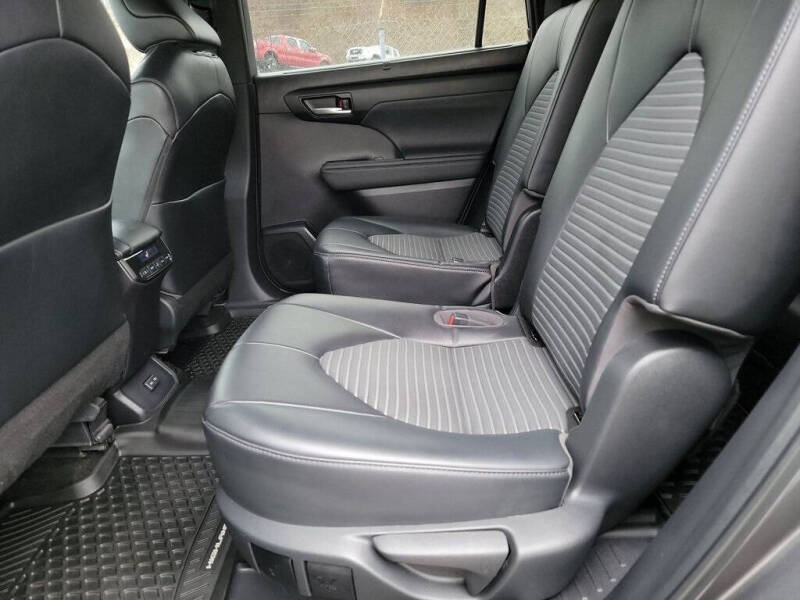 2023 Toyota Highlander XSE