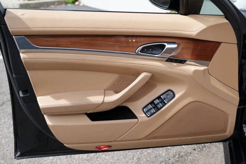 2013 Porsche Panamera